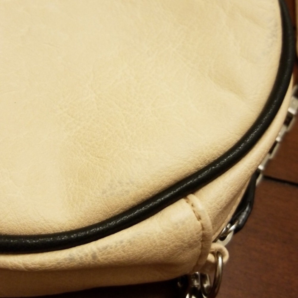 Jessica Simpson Purse - Picture 6 of 8